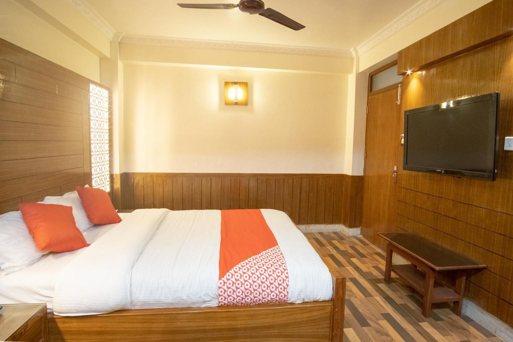 Balaju Oyo 304 Hotel Manama מראה חיצוני תמונה