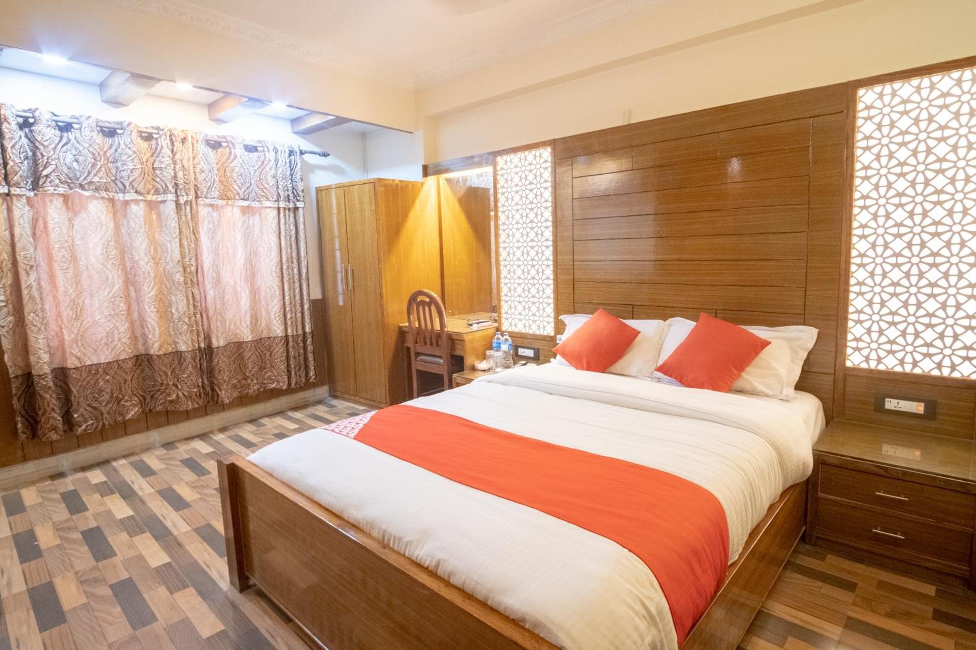 Balaju Oyo 304 Hotel Manama מראה חיצוני תמונה
