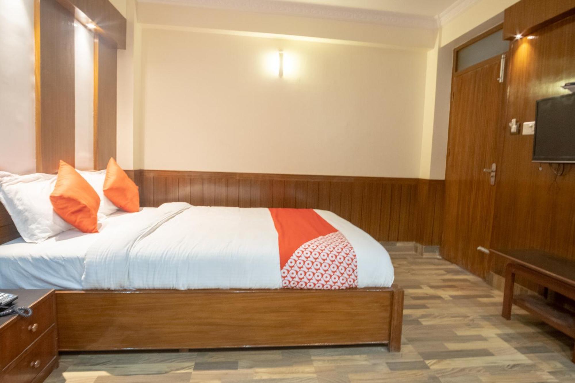 Balaju Oyo 304 Hotel Manama מראה חיצוני תמונה