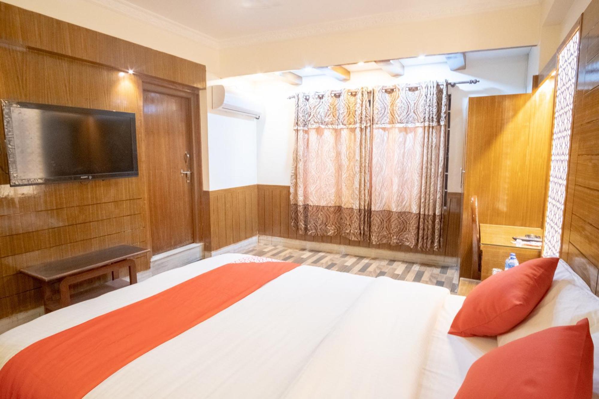 Balaju Oyo 304 Hotel Manama מראה חיצוני תמונה